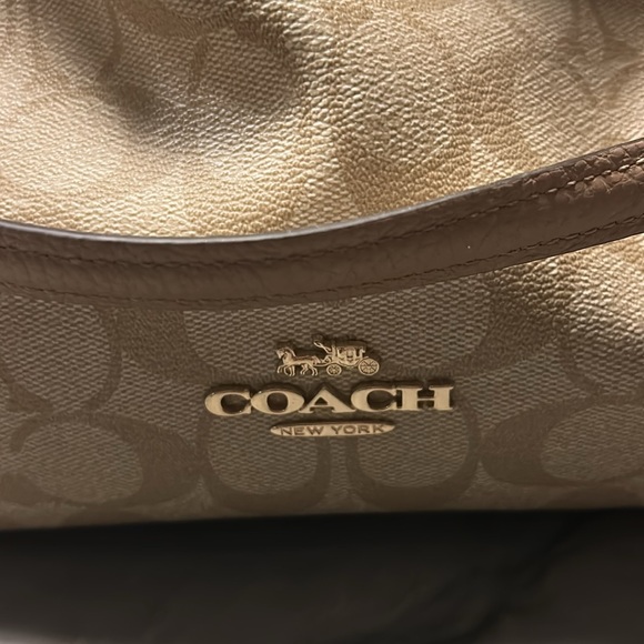 Coach Bag - Picture 3 of 7